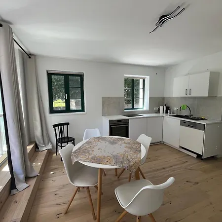 Lägenhet Gartenwohnung